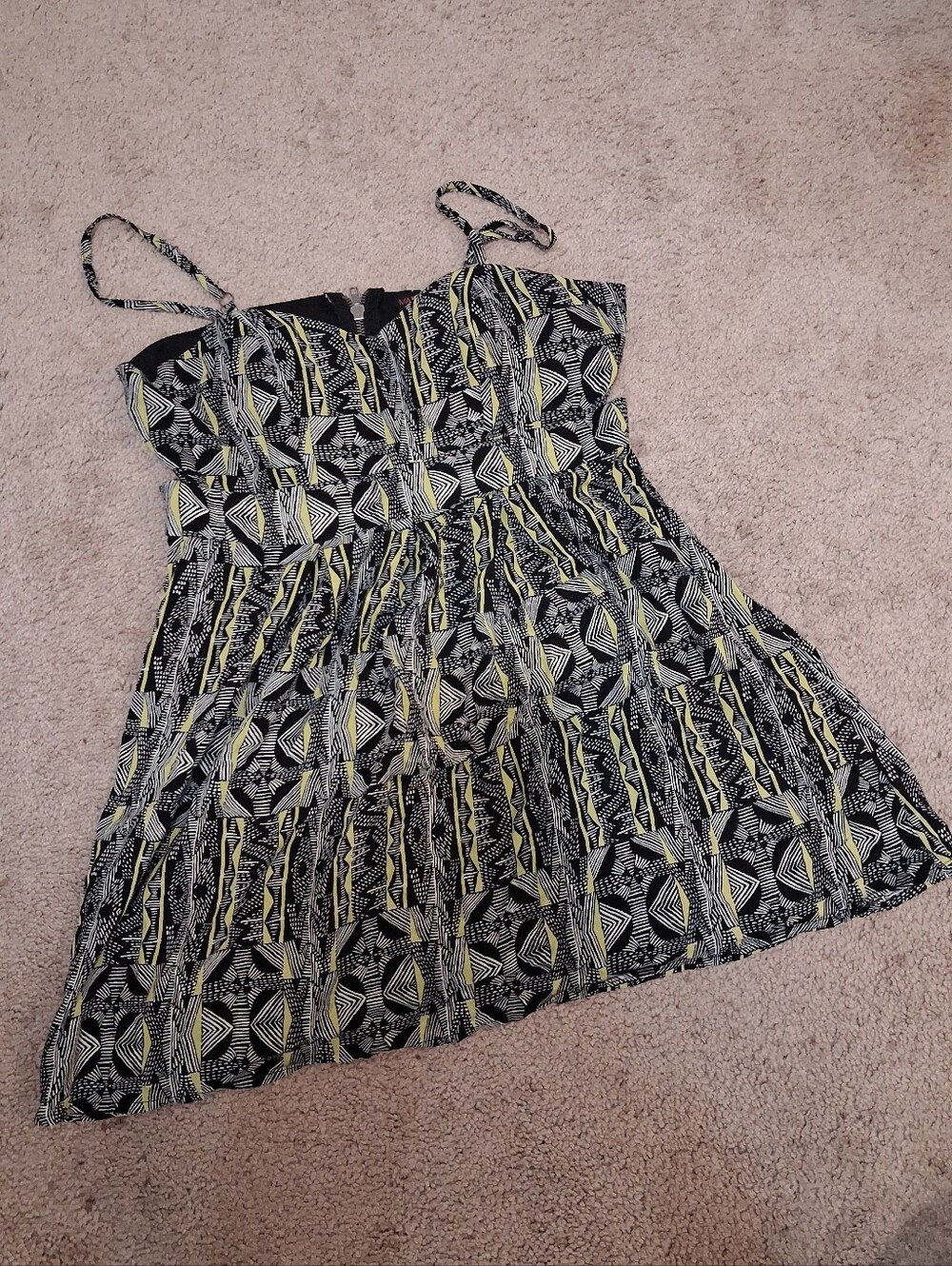 Material Girl Black,White & Yellow Tribal Print Spaghetti Strap Dress Size Large